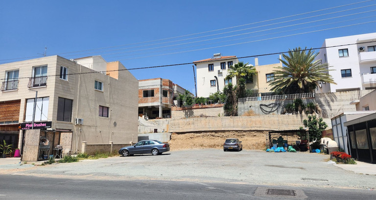 Kommerzielles Grundstück in Nicosia zu verkaufen