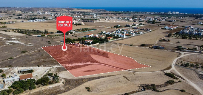 Campo residencial a la venta en Larnaca