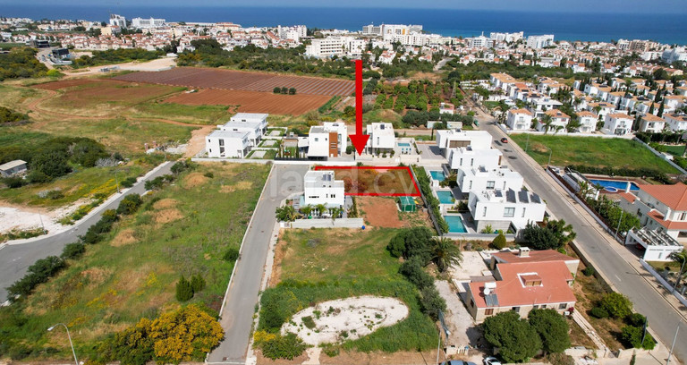 Campo turístico a la venta en Pernera