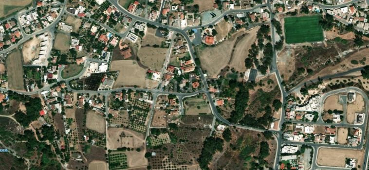 Tomt avsedd för boende till salu i Nicosia