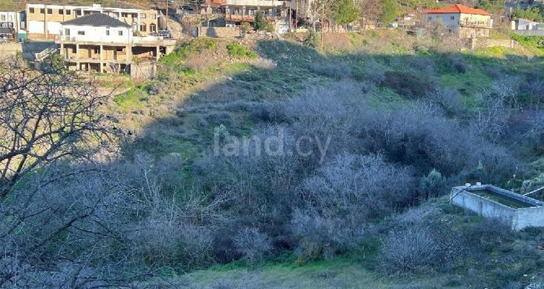 Campo residencial a la venta en Nicosia