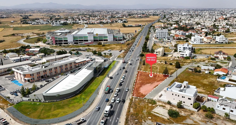 Εμπορικό αγροτεμάχιο προς πώληση - Λευκωσία