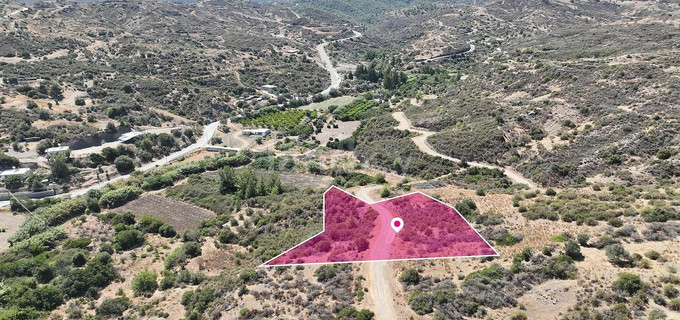 Fält till salu i Nicosia