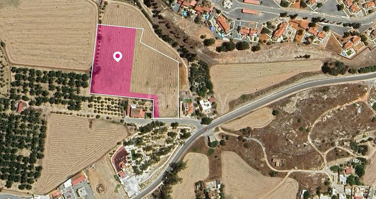 Campo a la venta en Achna