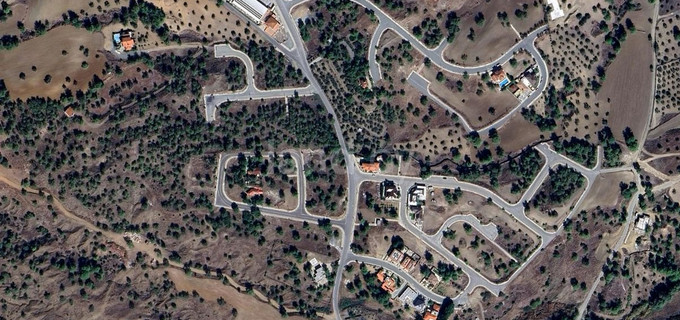 Tomt avsedd för boende till salu i Nicosia