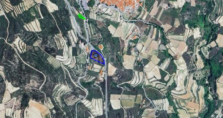 Жилой участок на продажу в Лимассол