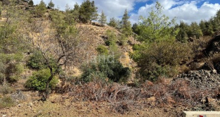 Landwirtschaftliches Baugebiet in Nicosia zu verkaufen