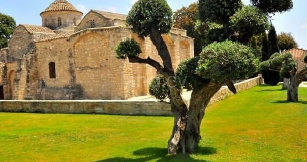 Plot for sale in Larnaca
