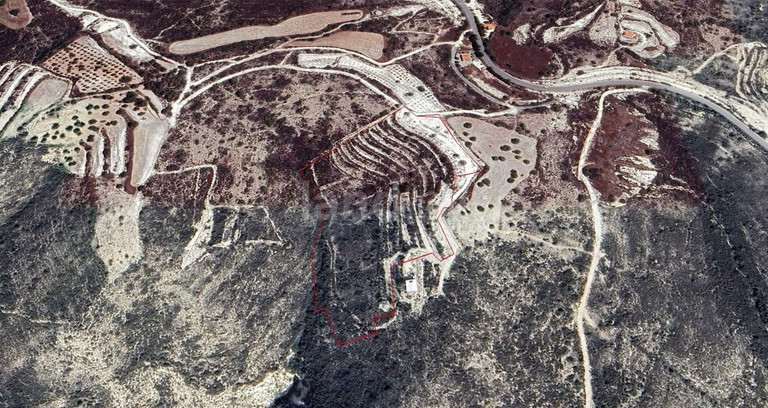 Сельскохозяйственное поле на продажу в Ларнака