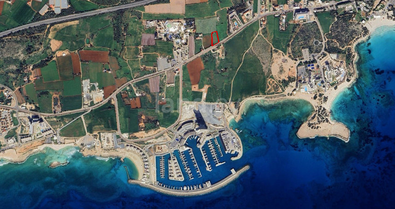 Fält avsett för turism till salu i Ayia Napa