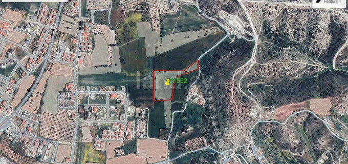 Jordbruksfält till salu i Larnaca