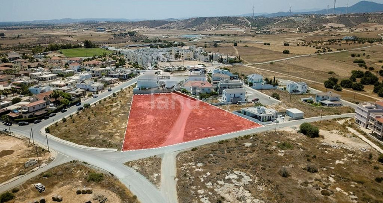 Wohngebiet in Larnaca zu verkaufen