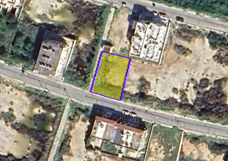 Campo residencial a la venta en Paralimni