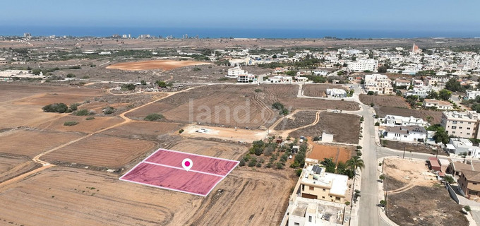 Campo a la venta en Deryneia