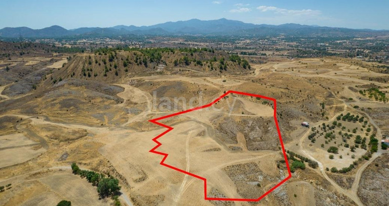 Βιομηχανικό οικόπεδο προς πώληση - Λευκωσία