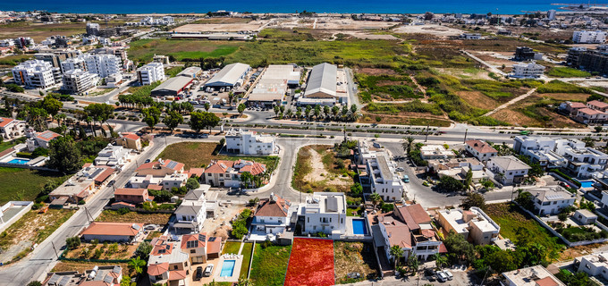 Tomt avsedd för boende till salu i Larnaca