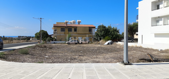 Жилой участок на продажу в Пафос