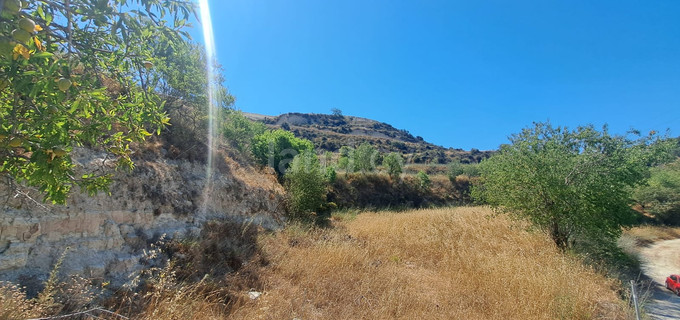 Landwirtschaftliches Baugebiet in Paphos zu verkaufen
