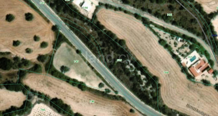 Terrain agricole à vendre à Paphos