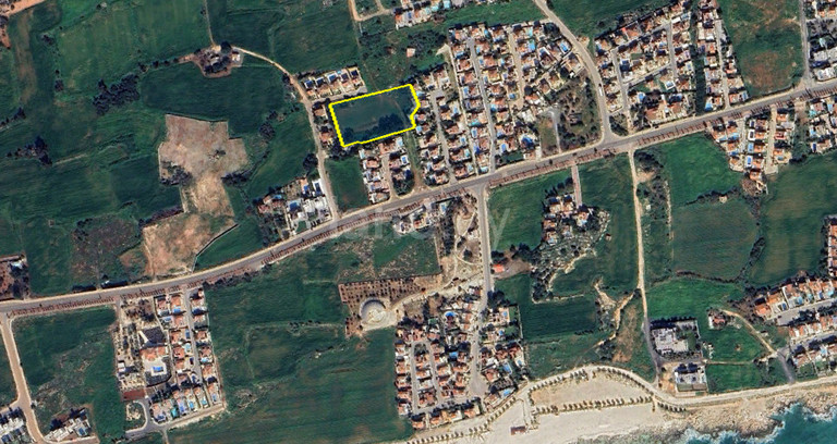 Туристический участок на продажу в Айя Фекла