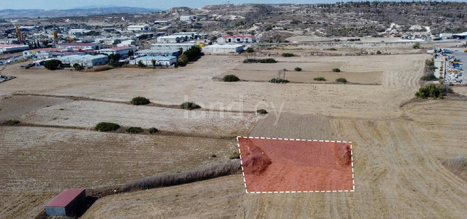 Terrain industriel à vendre à Larnaca