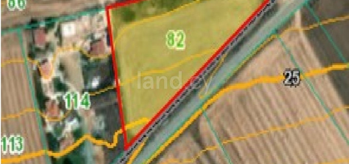 Жилой участок на продажу в Ларнака