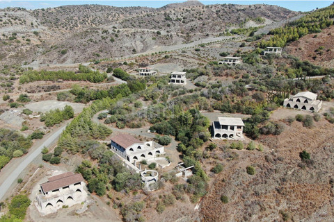 Туристическое поле на продажу в Пафос