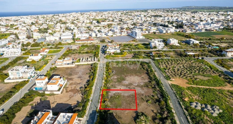 Residential plot for sale in Paralimni