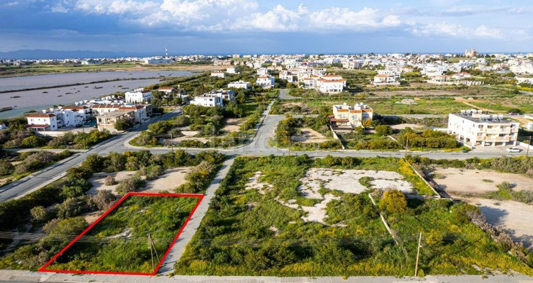 Residential plot for sale in Paralimni