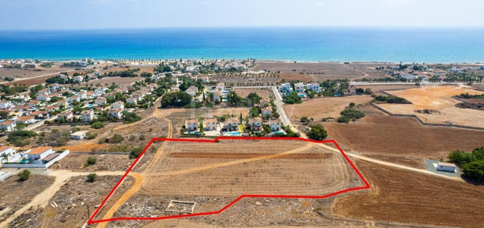 Touristic plot for sale in Sotira