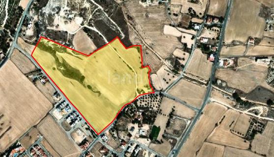 Tomt avsedd för boende till salu i Larnaca