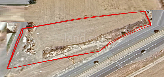 Промышленное поле на продажу в Ларнака