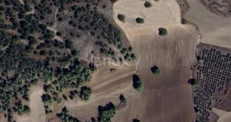 Baugebiet in Nicosia zu verkaufen