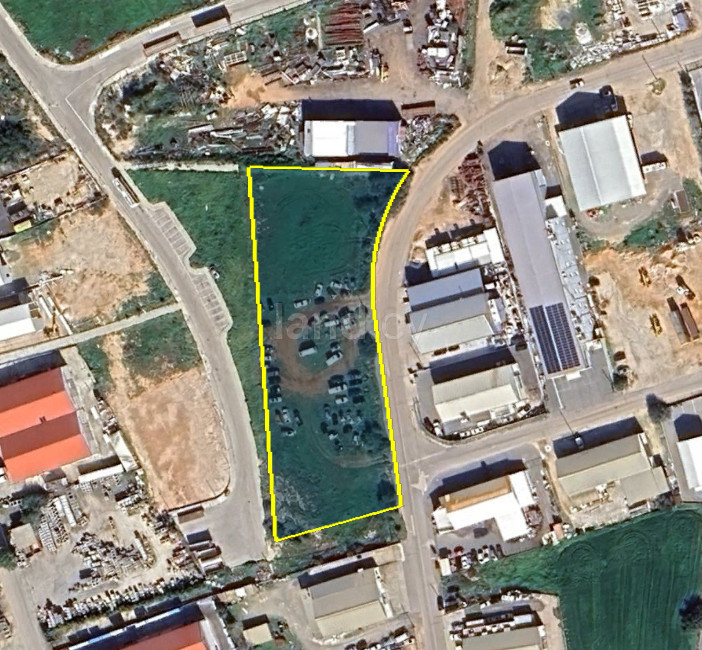 Βιομηχανικό αγροτεμάχιο προς πώληση - Δερύνεια