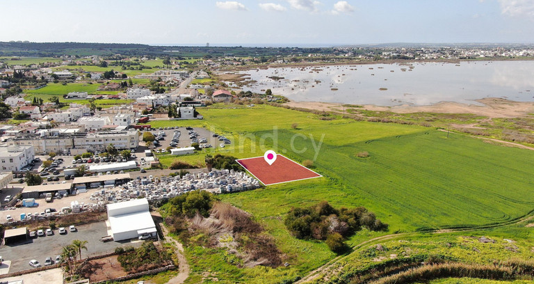 Οικιστικό αγροτεμάχιο προς πώληση - Παραλίμνι