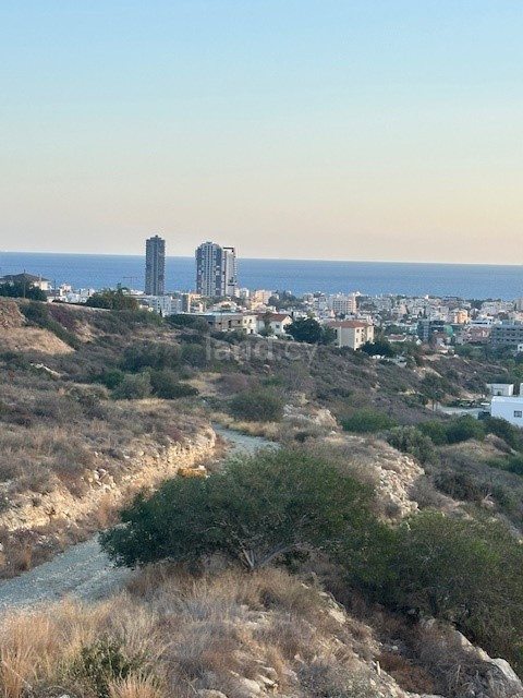 Οικιστικό οικόπεδο προς πώληση - Λεμεσός