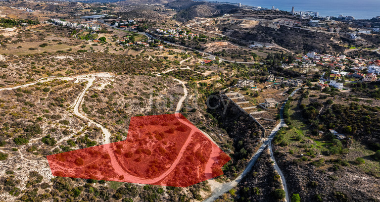 Жилое поле на продажу в Лимассол