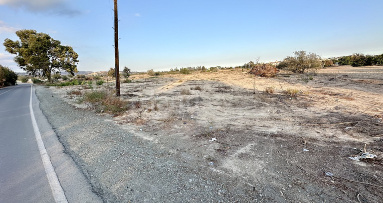 Οικιστικό αγροτεμάχιο προς πώληση - Λάρνακα