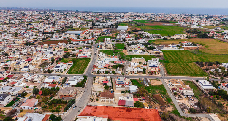 Жилое поле на продажу в Паралимни
