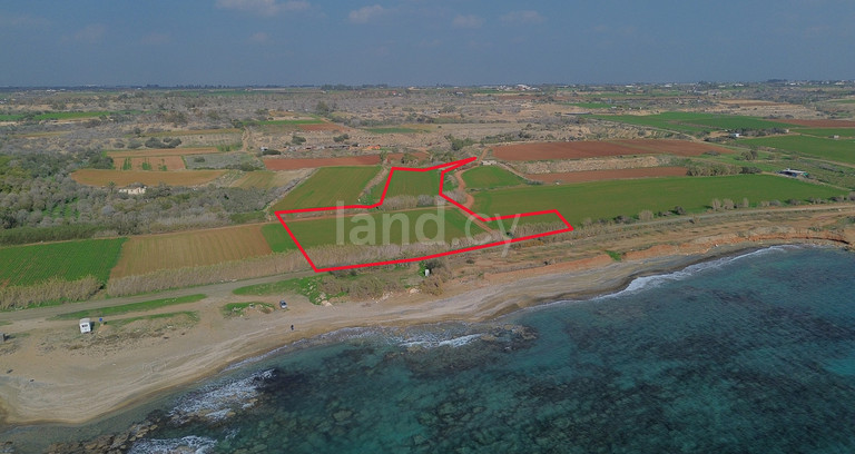 Fält avsett för turism till salu i Larnaca