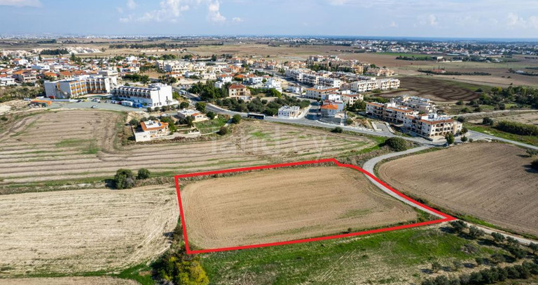 Residential plot for sale in Larnaca