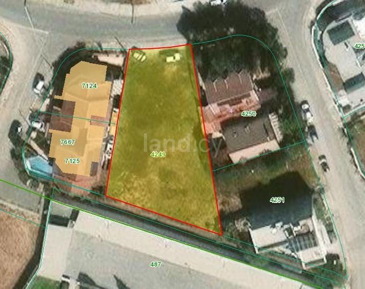 Wohnbaugrundstück in Nicosia zu verkaufen