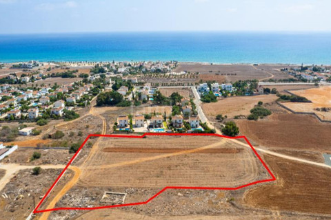 Tomt avsedd för turism till salu i Sotira