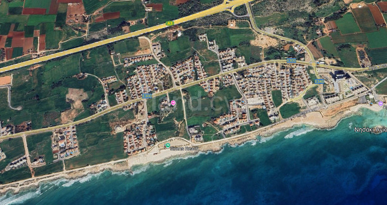 Touristic plot for sale in Sotira