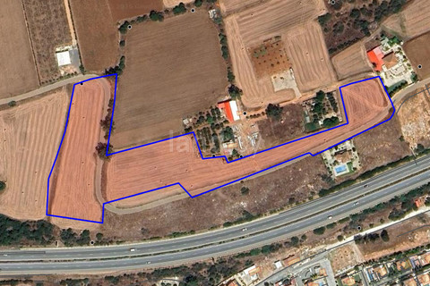 Landwirtschaftliches Baugebiet in Ayia Thekla zu verkaufen