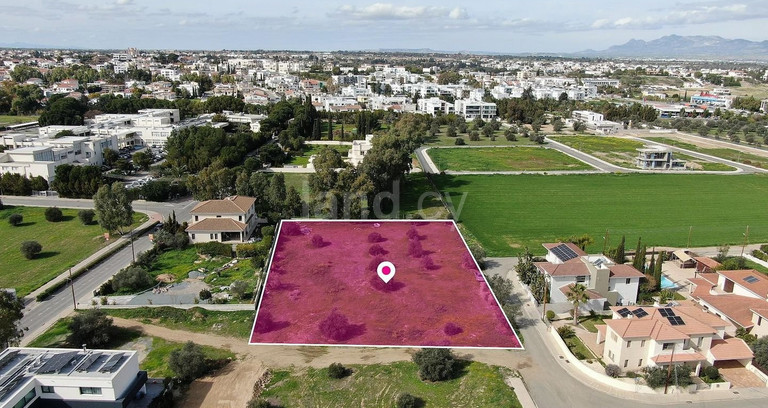 Campo a la venta en Nicosia