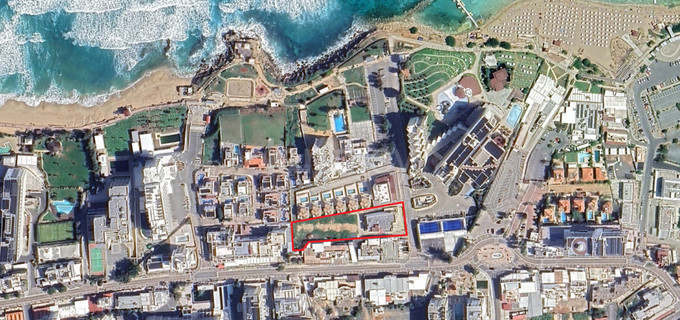 Parcela turística a la venta en Protaras