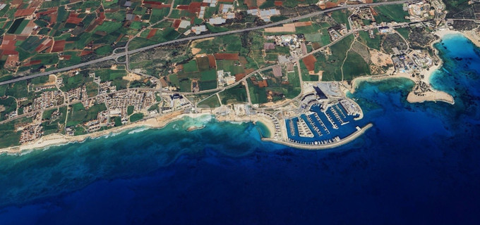 Parcela turística a la venta en Ayia Thekla