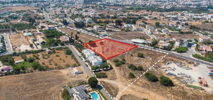 Kommersiellt fält till salu i Paphos