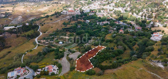 Fält avsett för boende till salu i Paphos